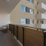 Apartment Chic At Urban *