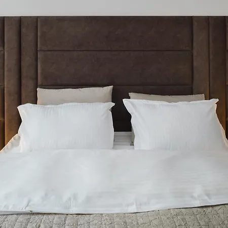 Apartment Chic At Urban