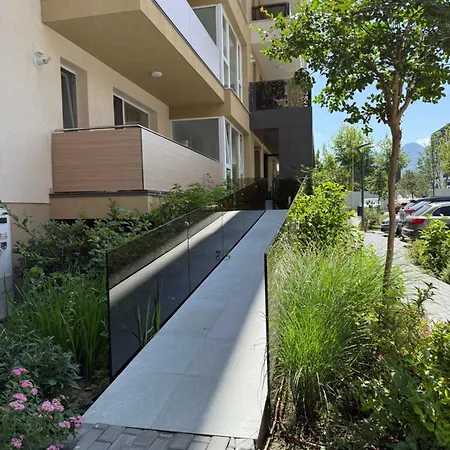 Chic At Urban Appartement