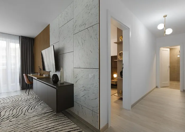 Chic At Urban Apartment