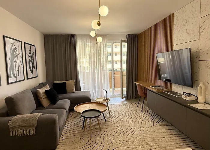 Chic At Urban Apartment